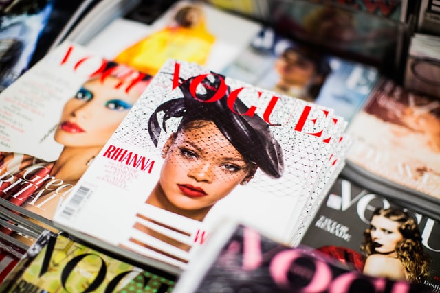 Rihanna en revista y marca de belleza