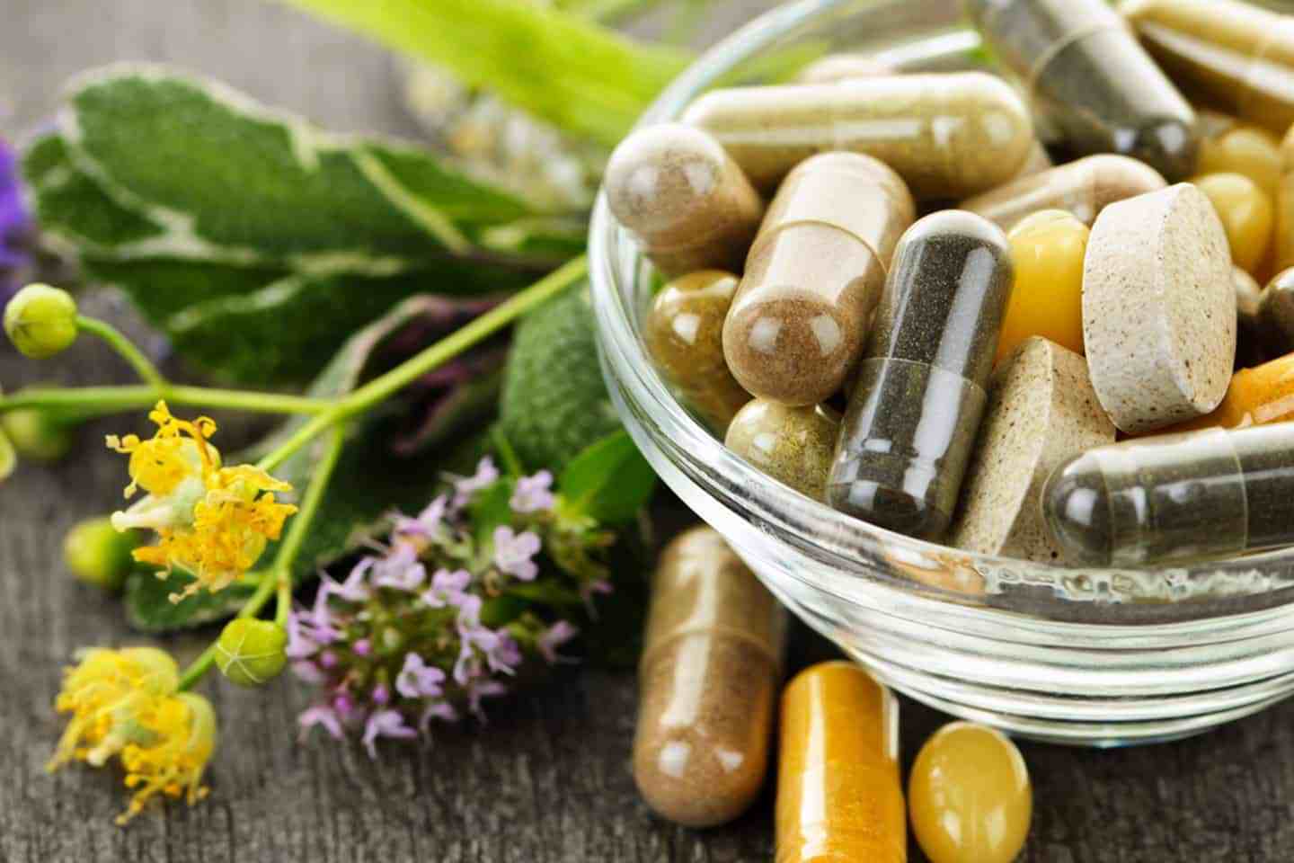 Los mejores suplementos y vitaminas que puedes tomar en tus 30’s