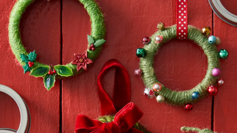 Manualidades navideñas fáciles para decorar tu hogar con materiales reciclados