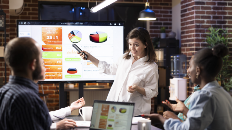 Cómo optimizar el espacio de trabajo con equipos todo en uno