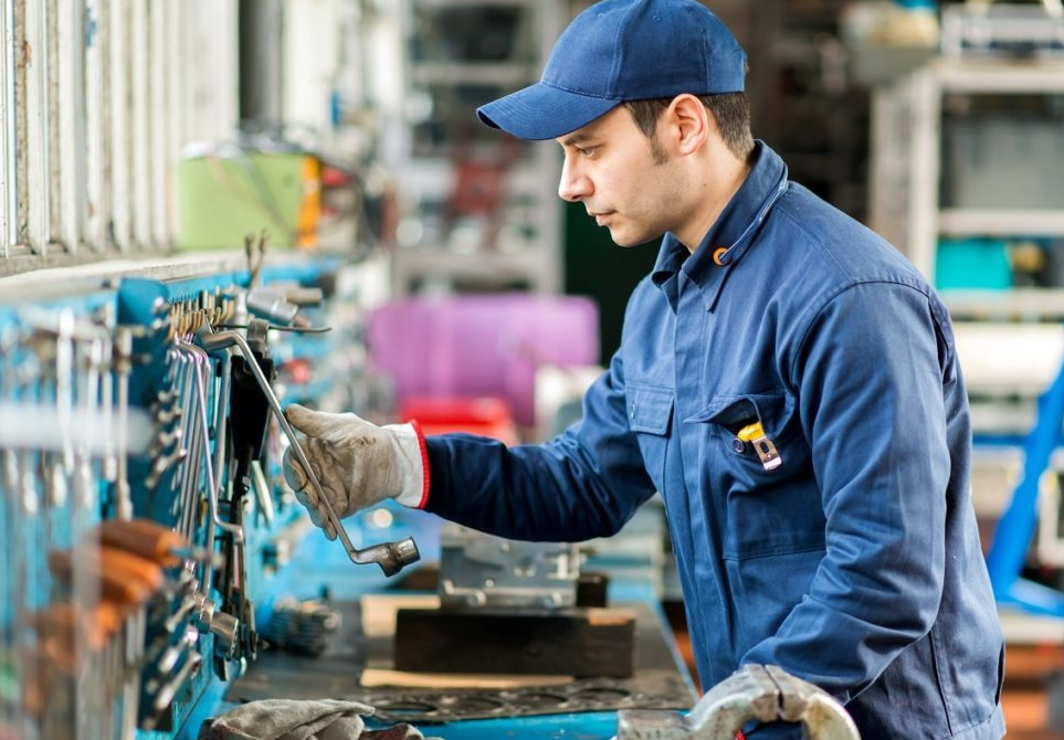 La importancia del mantenimiento industrial para mejorar la competitividad empresarial